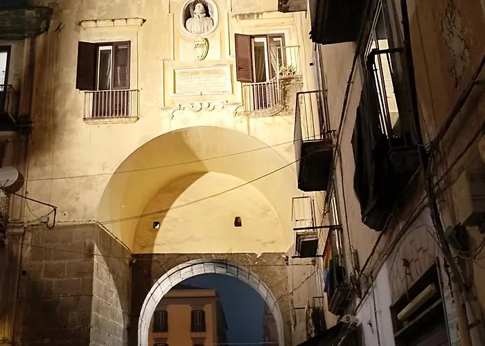 'o Curniciello * Naples